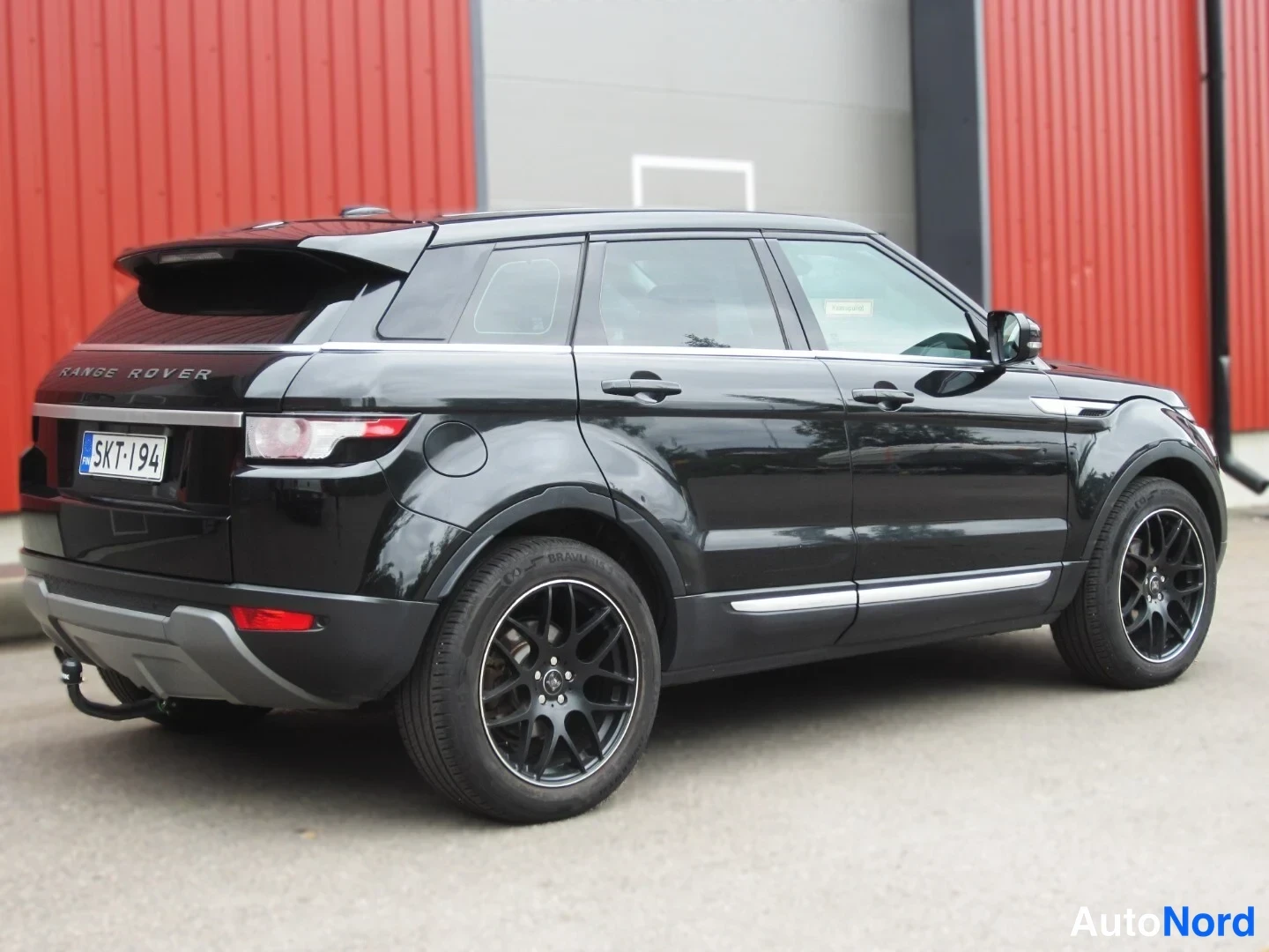 Musta Land Rover Range Rover Evoque 2012, takaviisto, kuva 7