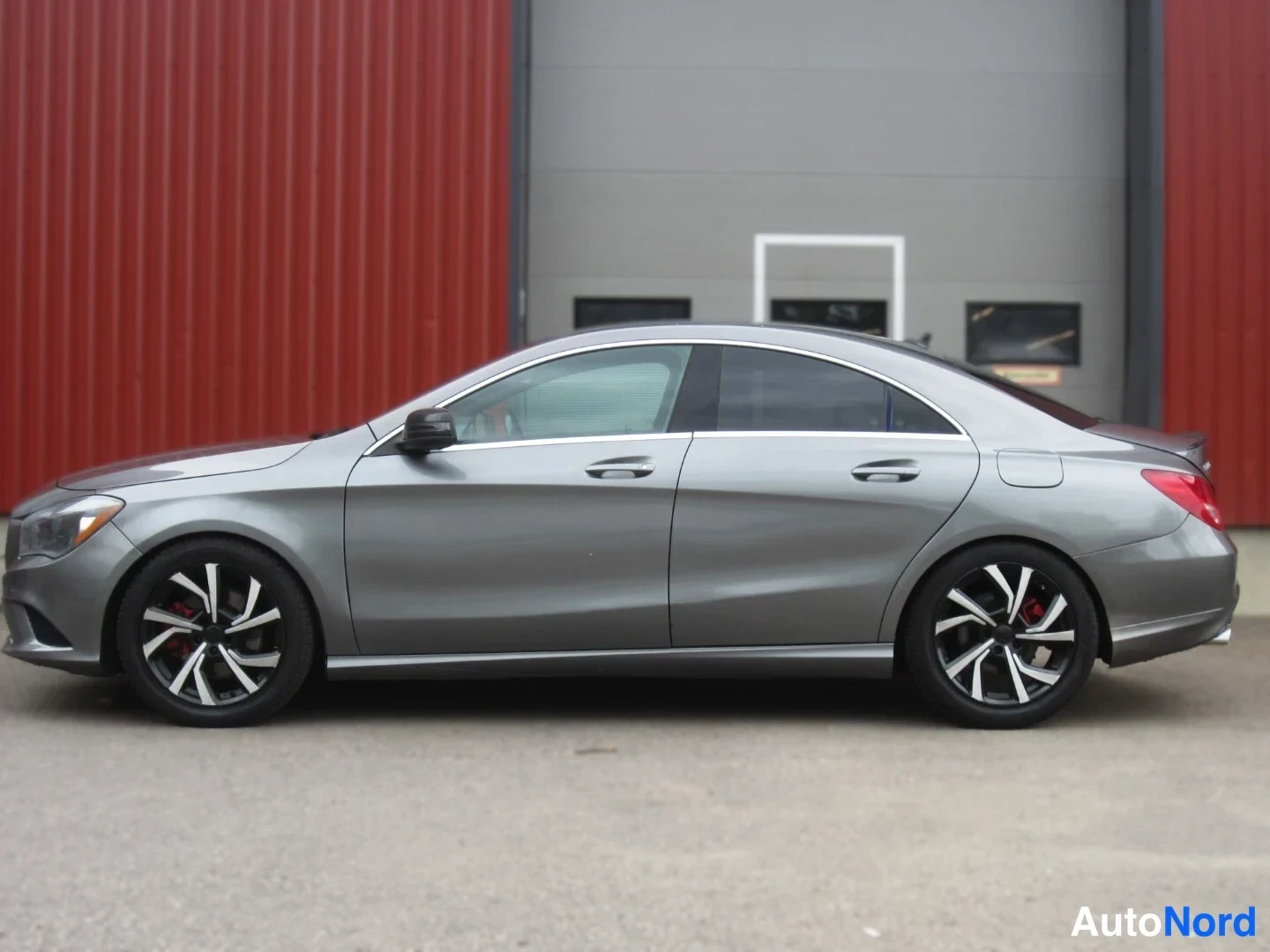 Harmaa Mercedes-Benz CLA 250 4MATIC 2014, sivulta, kuva 5