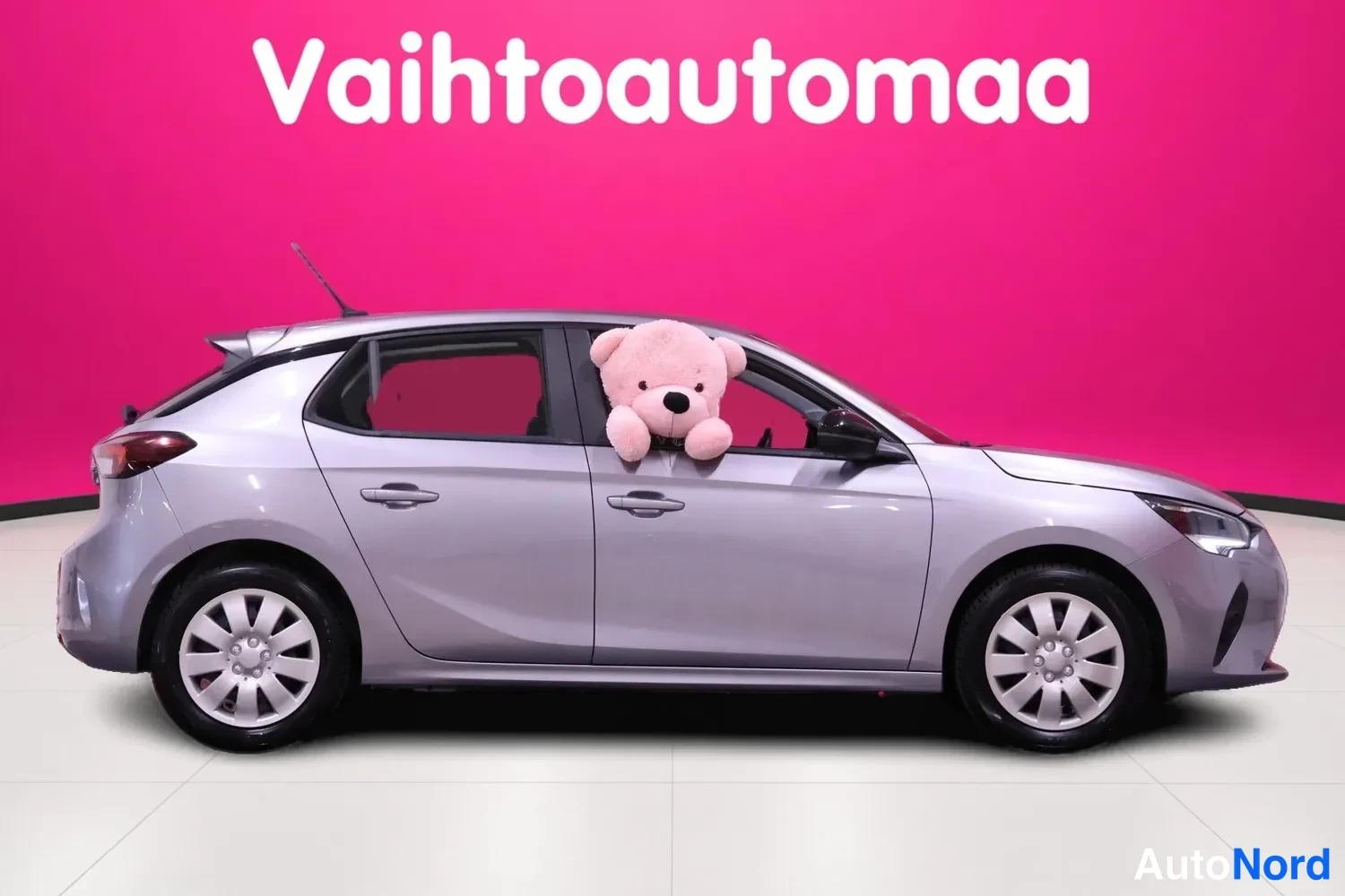 Harmaa Opel Corsa 2020, sivulta, kuva 3
