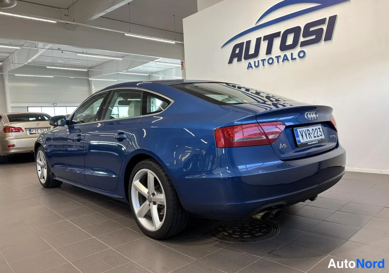 Sininen Audi A5 Sportback 2011, takaviisto, kuva 4