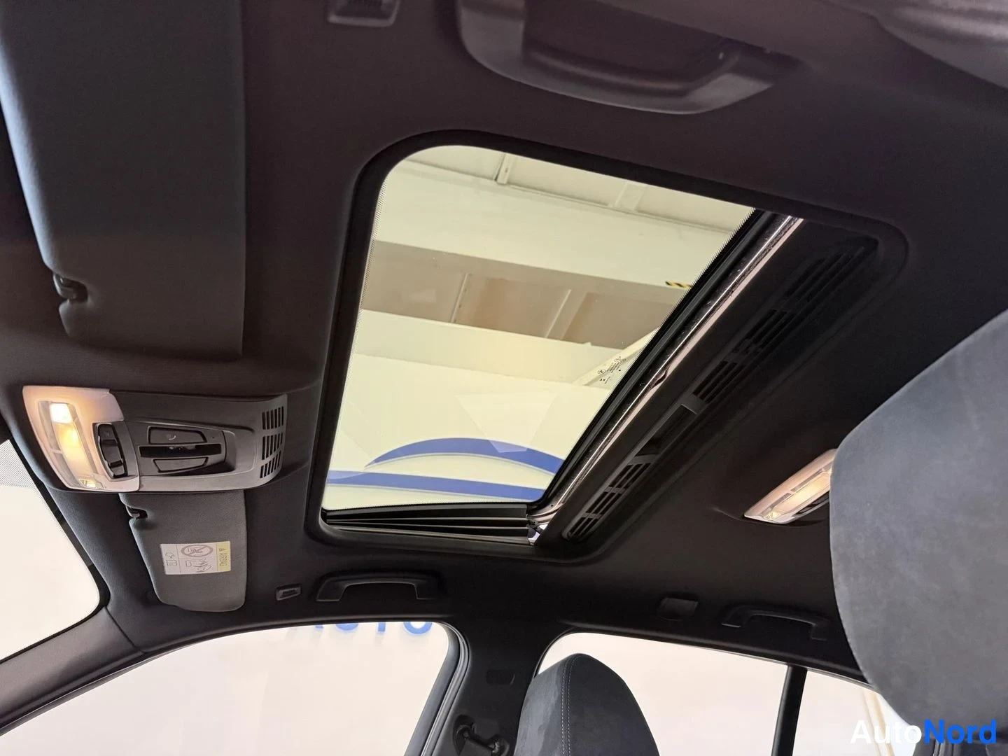 Valkoinen BMW 120d xDrive 2014, kuva 14