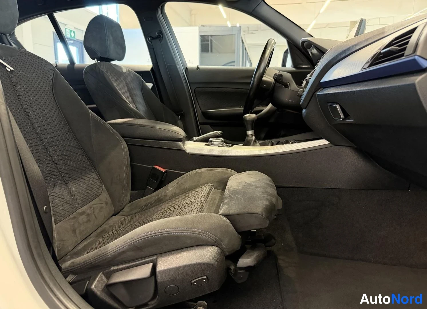 Valkoinen BMW 120d xDrive 2014, kuva 15