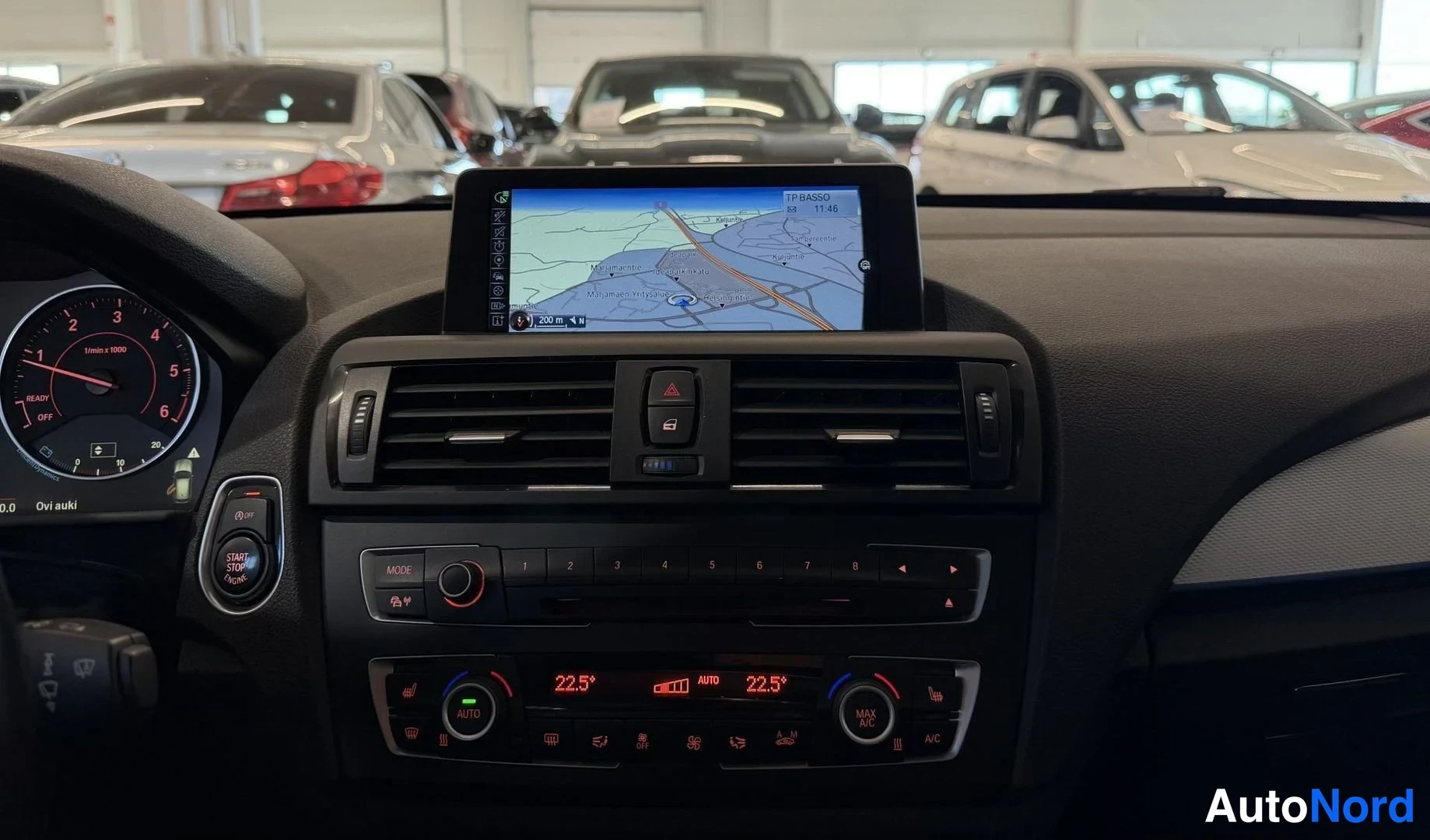 Valkoinen BMW 120d xDrive 2014, kuva 9