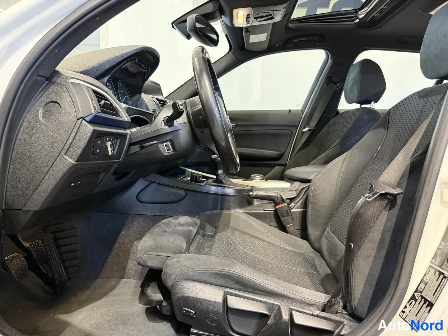 Valkoinen BMW 120d xDrive 2014, kuva 10
