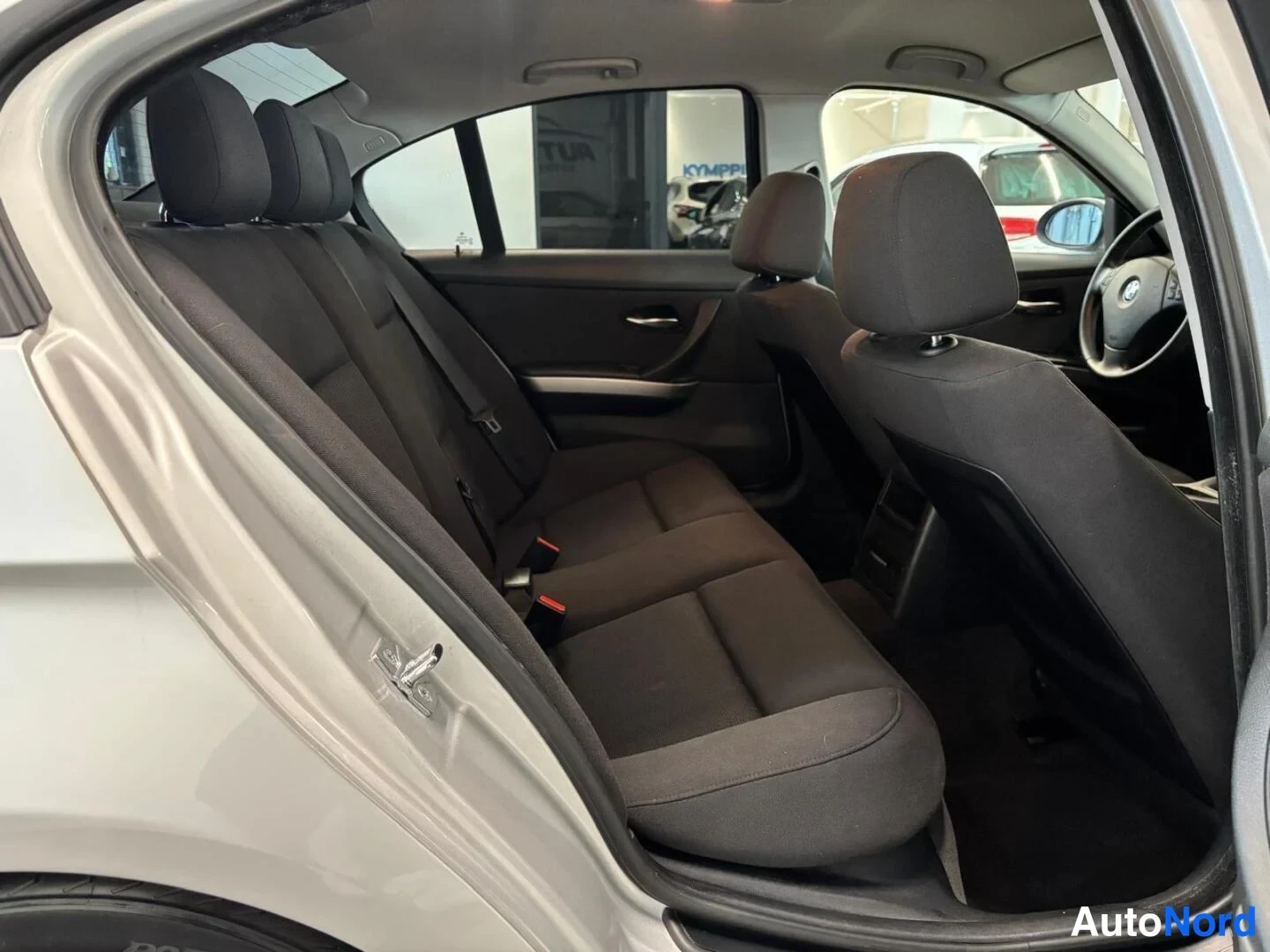 Harmaa BMW 318i 2007, kuva 10