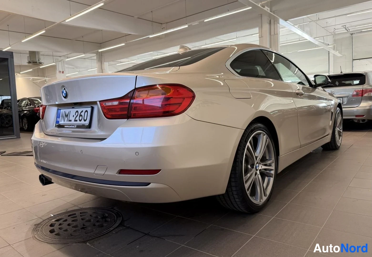 Beige BMW 435d xDrive 2014, takaviisto, kuva 5