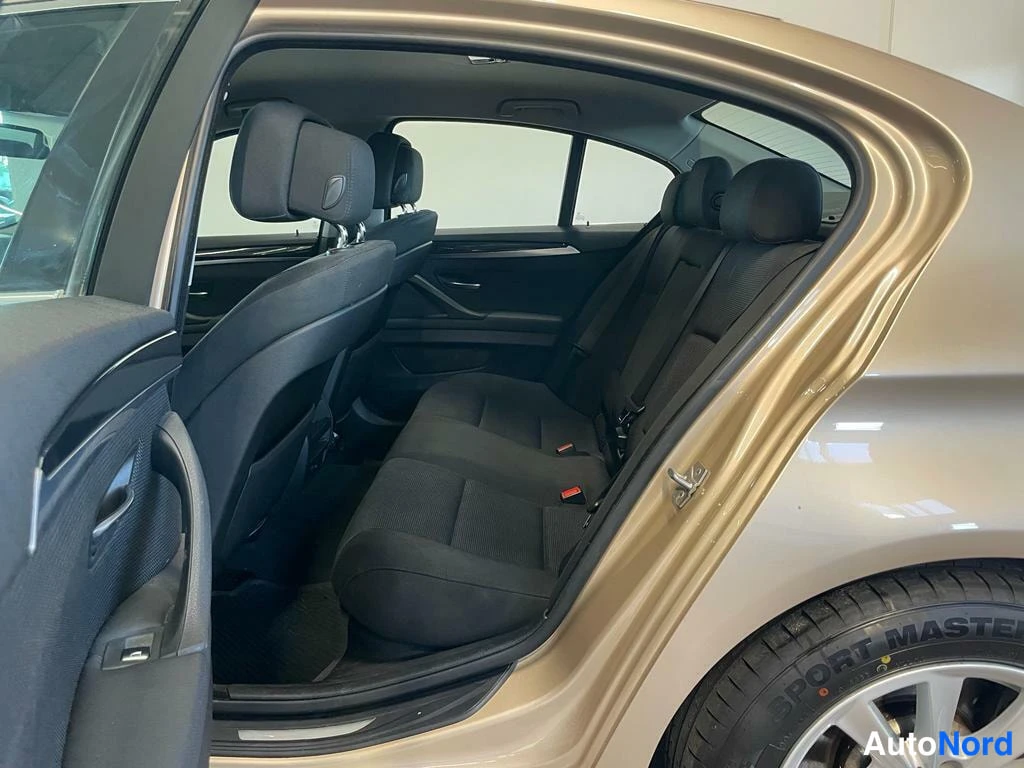 Beige BMW 520d 2011, kuva 11