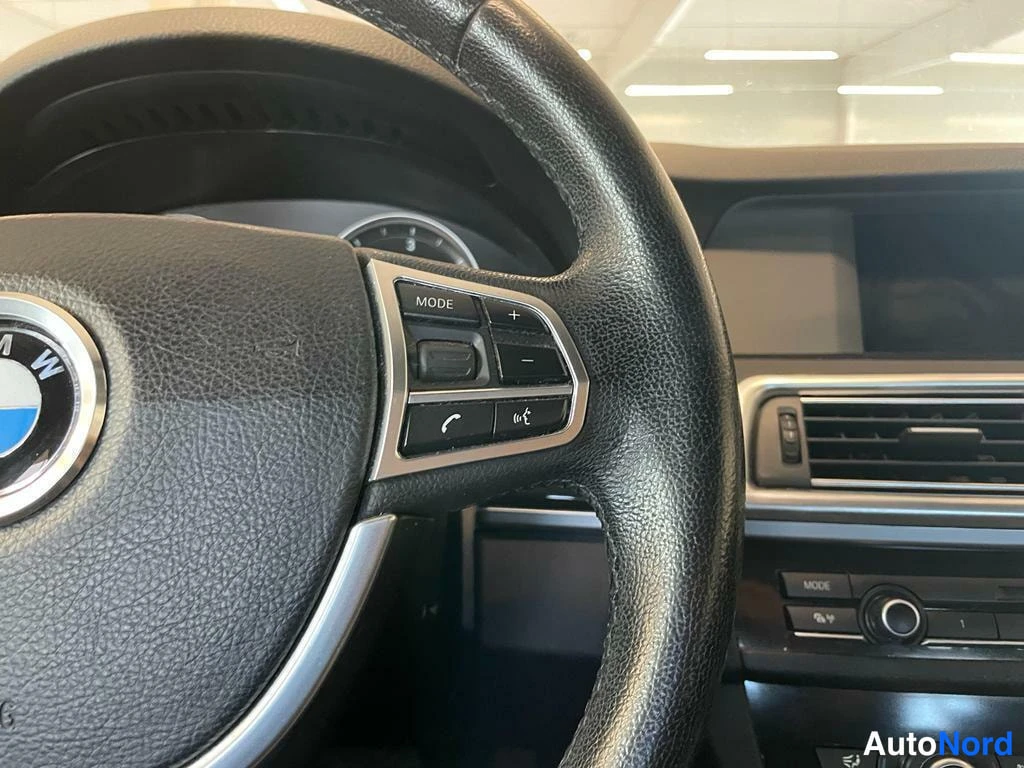 Beige BMW 520d 2011, kuva 14