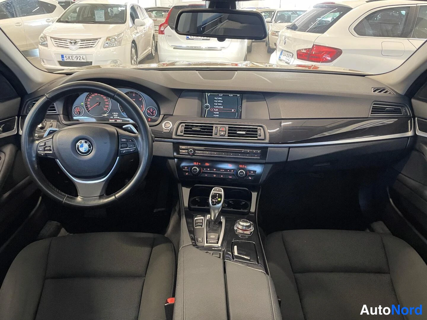 Beige BMW 520d 2011, kuva 9