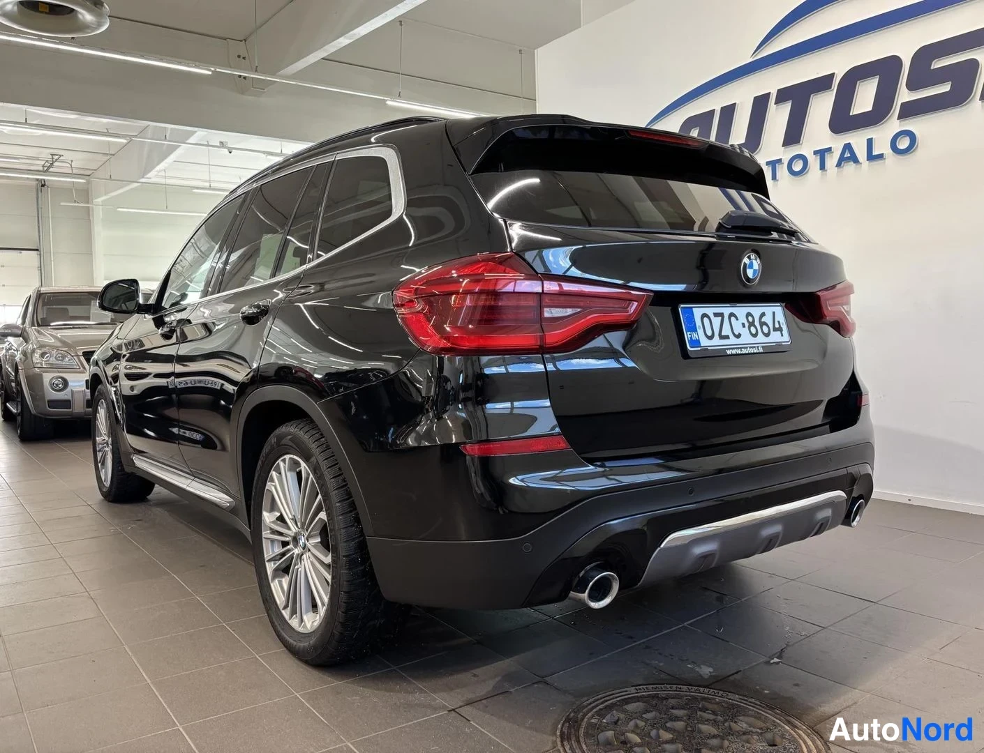 Musta BMW X3 xDrive30d 2018, takaviisto, kuva 6