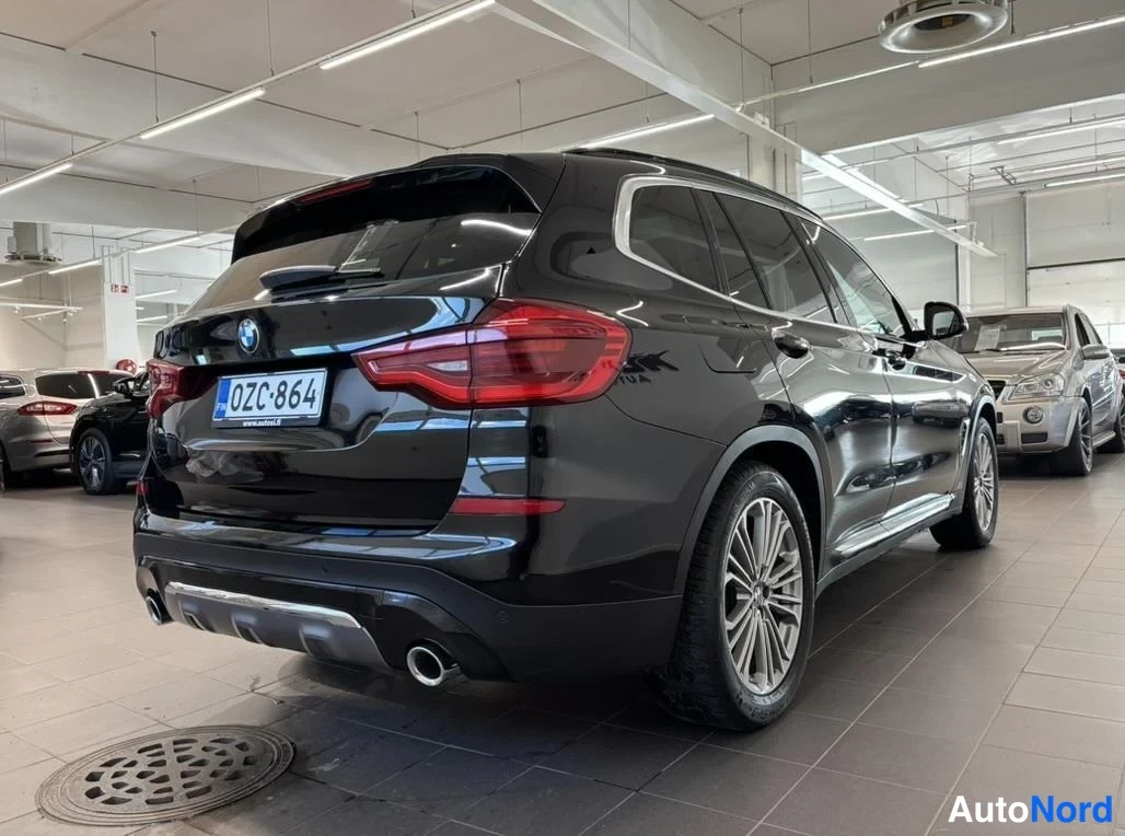 Musta BMW X3 xDrive30d 2018, takaviisto, kuva 7