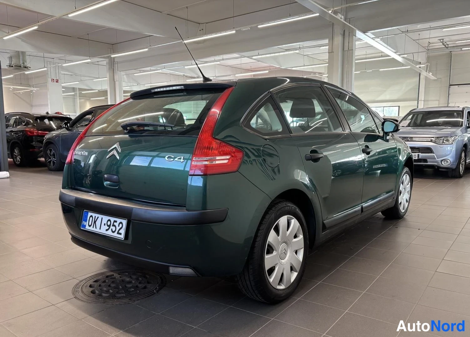 Vihreä Citroen C4 2005, takaviisto, kuva 5
