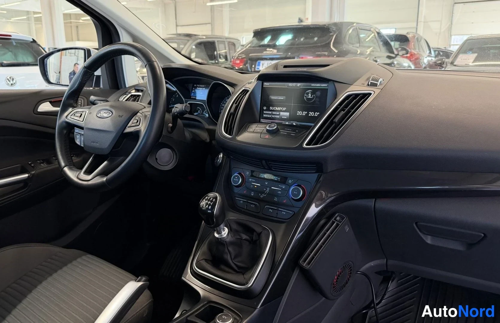 Valkoinen Ford C-Max 2016, kuva 15