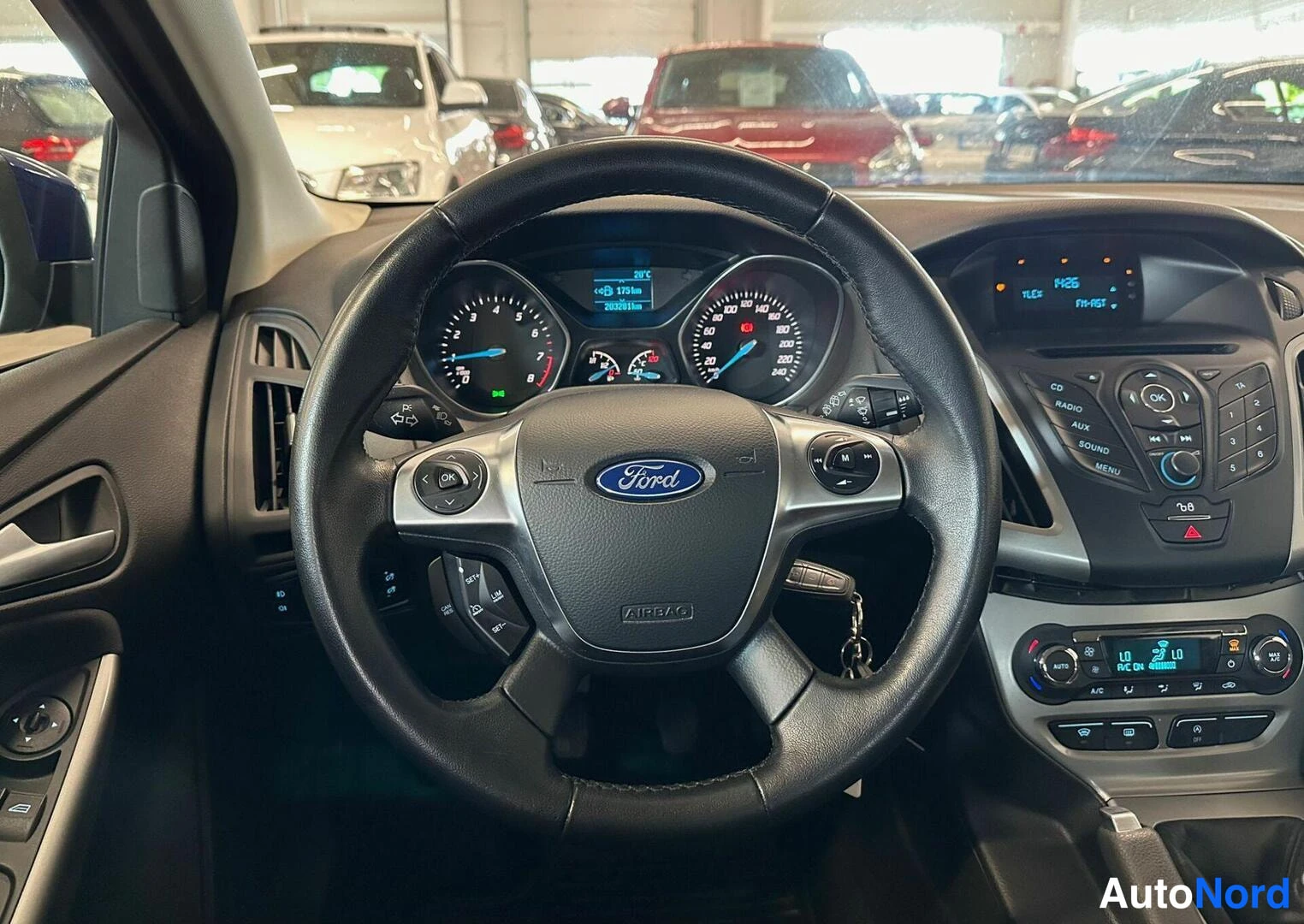 Sininen Ford Focus 2015, kuva 7