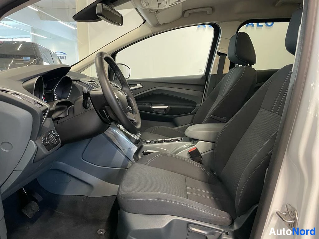 Valkoinen Ford Grand C-Max 2014, kuva 10