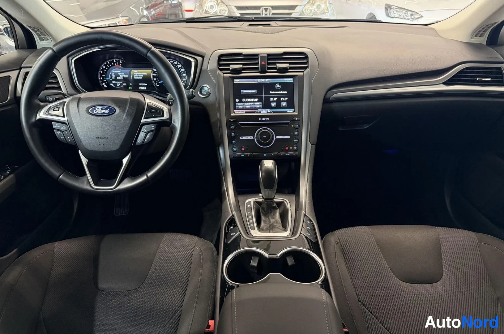 Valkoinen Ford Mondeo 2015, kuva 5