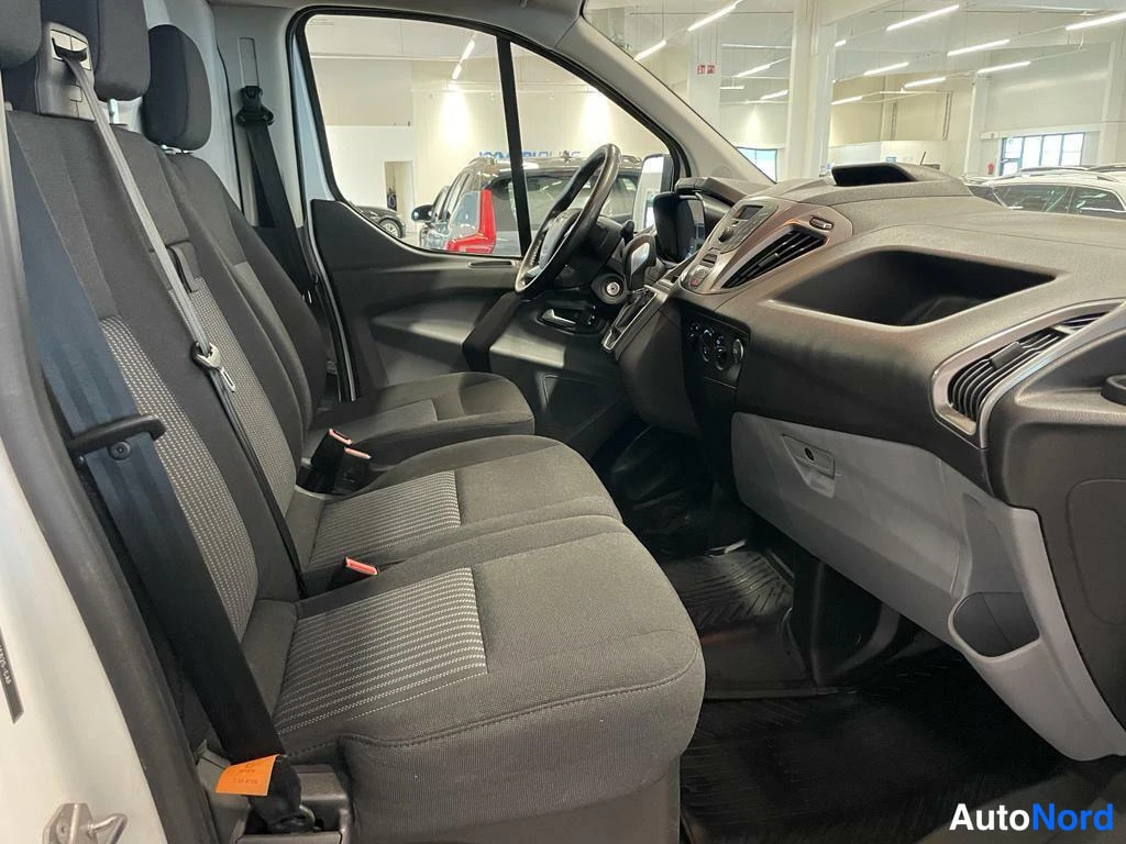 Valkoinen Ford Transit Custom 2018, kuva 13