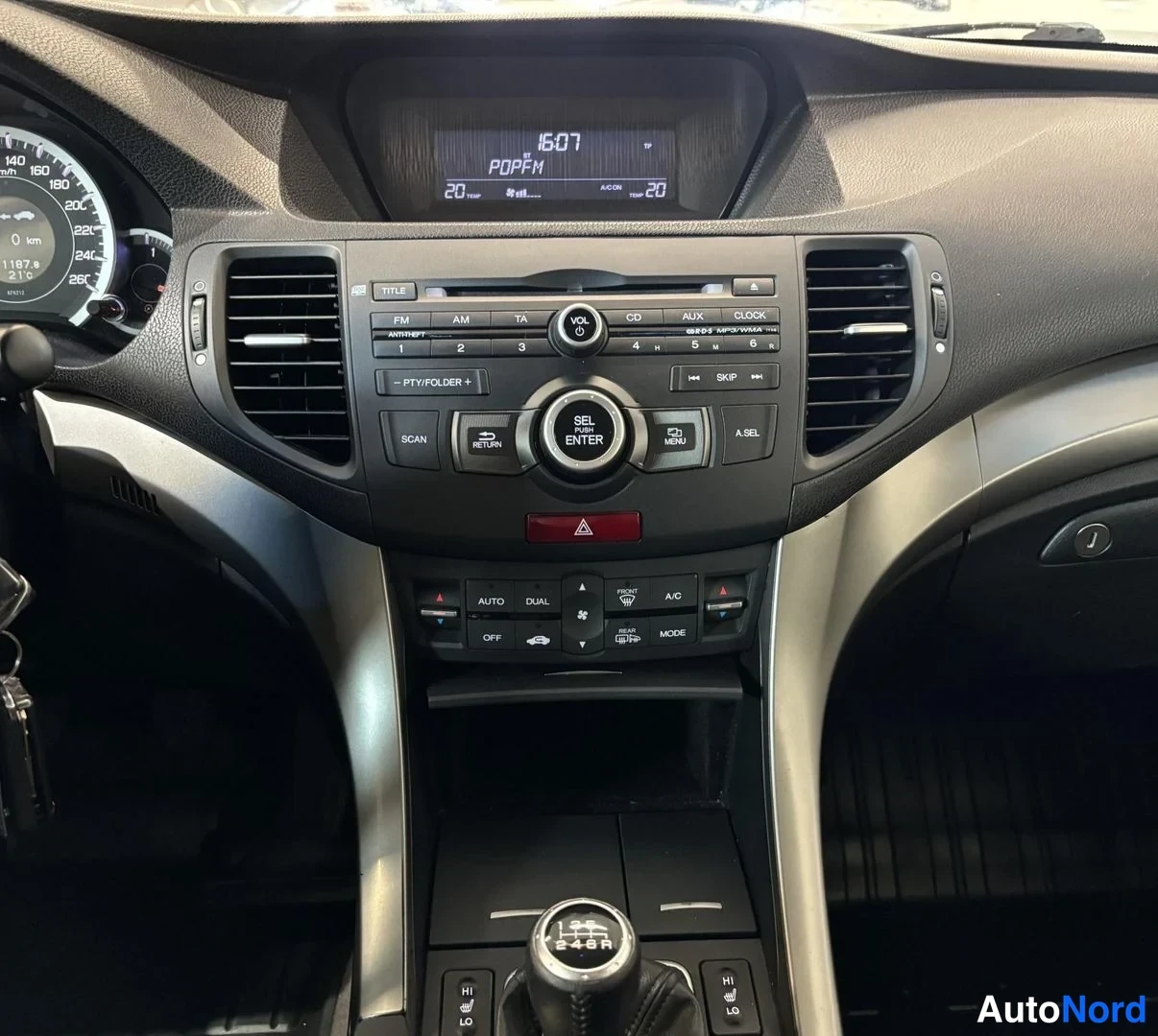 Musta Honda Accord Tourer 2008, kuva 14