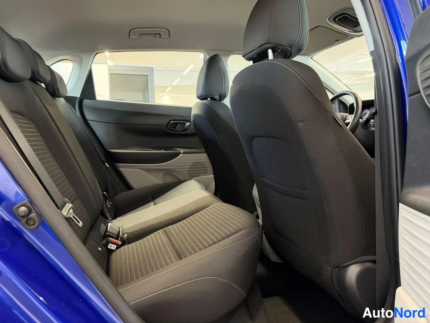 Sininen Hyundai i20 2021, kuva 11