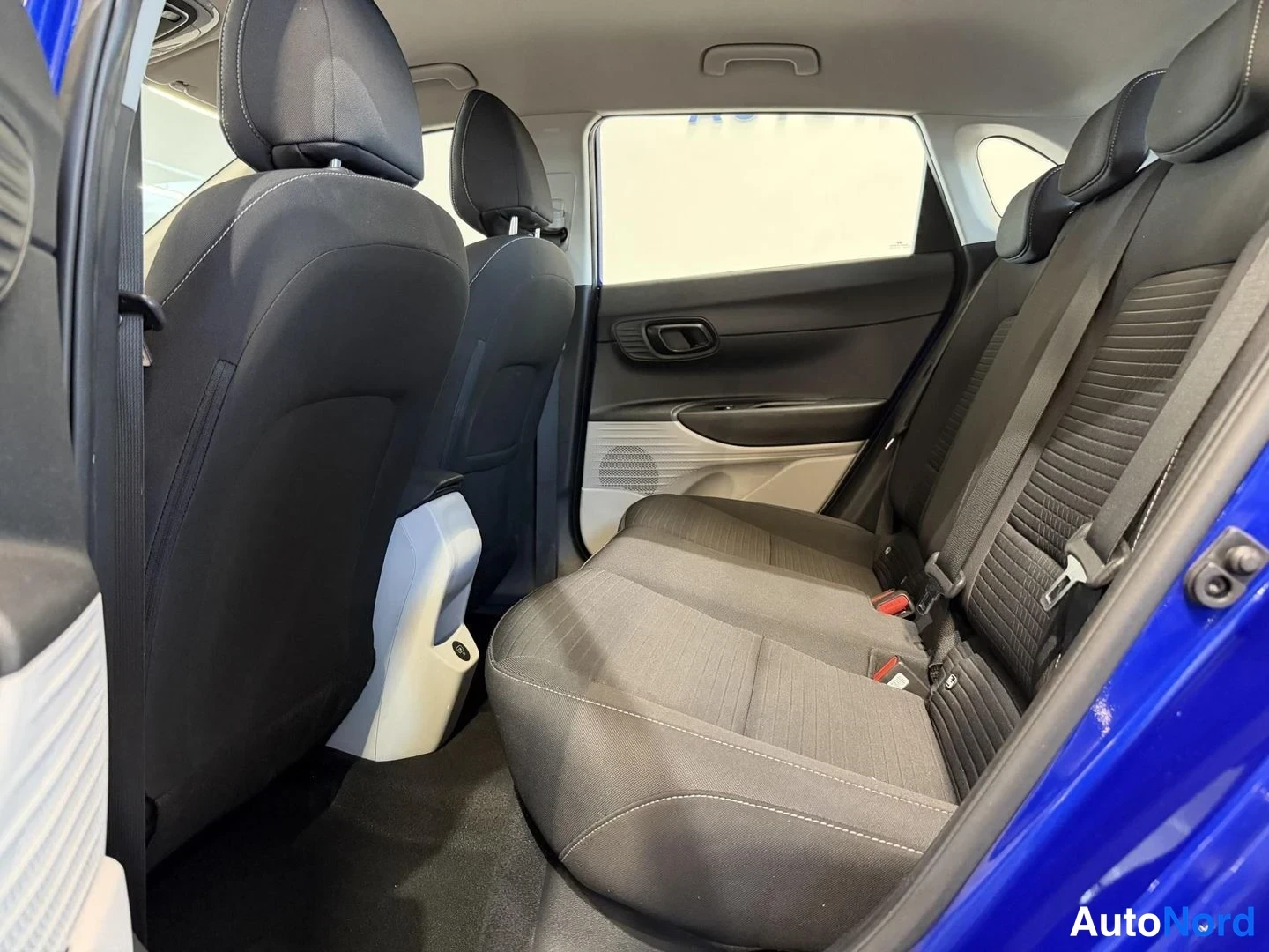 Sininen Hyundai i20 2021, kuva 9