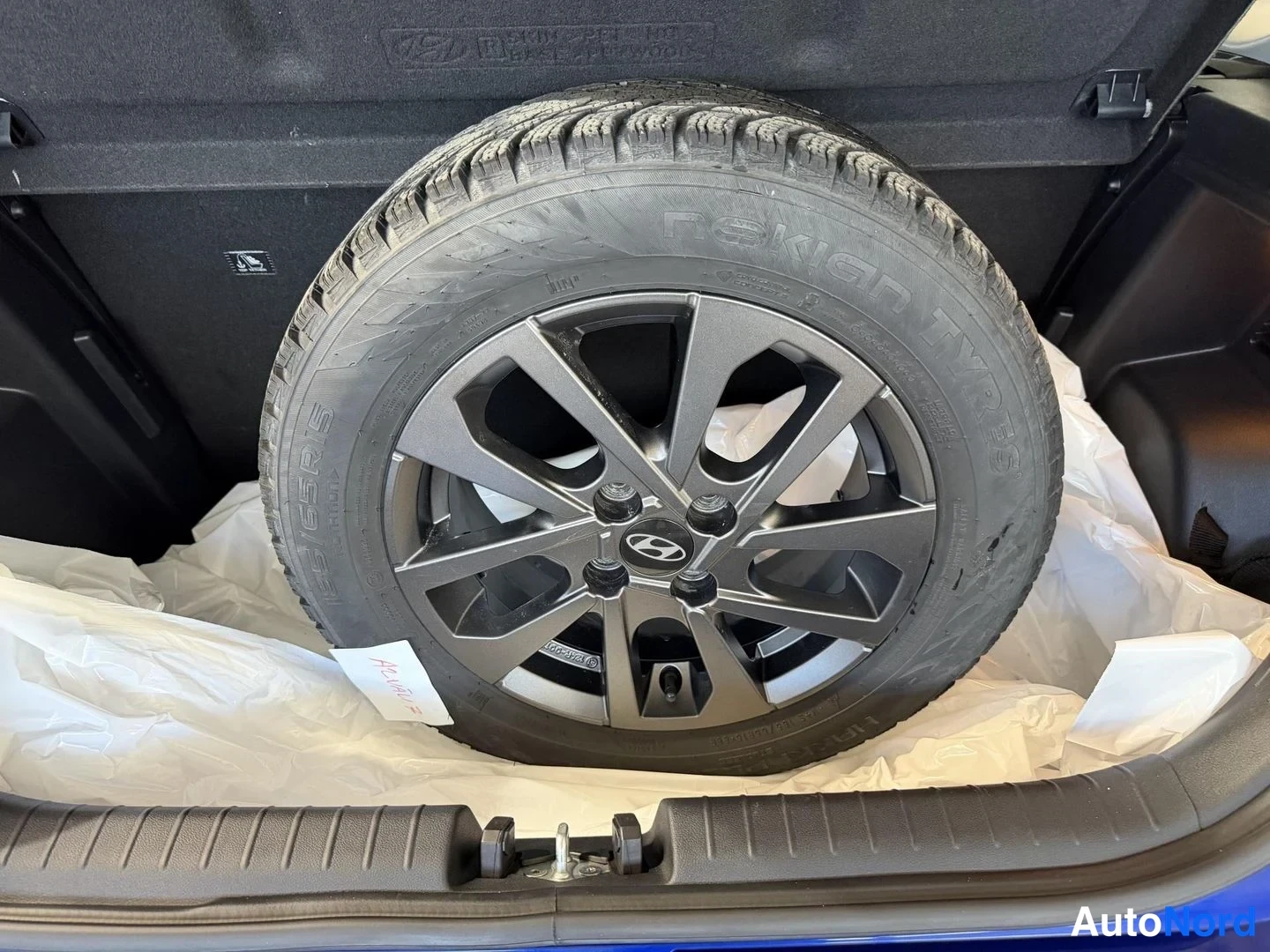 Sininen Hyundai i20 2021, kuva 10