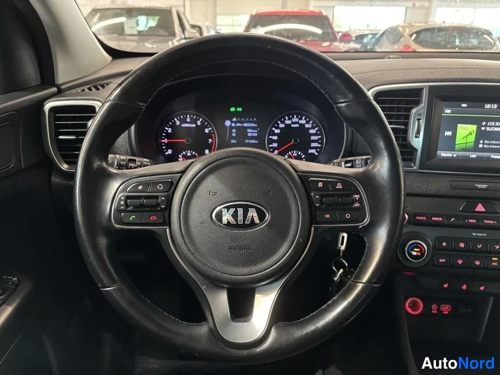 Punainen Kia Sportage 2016, kuva 14