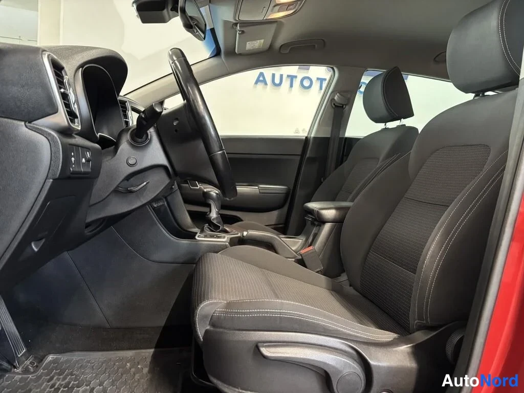Punainen Kia Sportage 2016, kuva 8