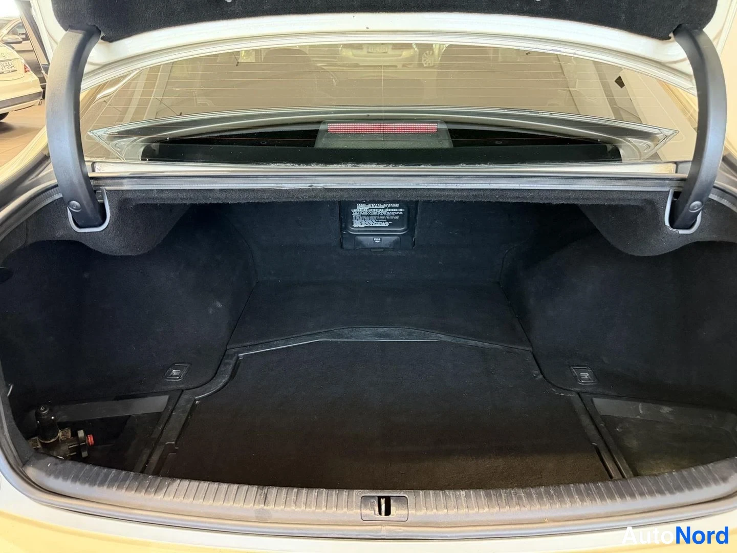 Beige Lexus IS 2006, kuva 9