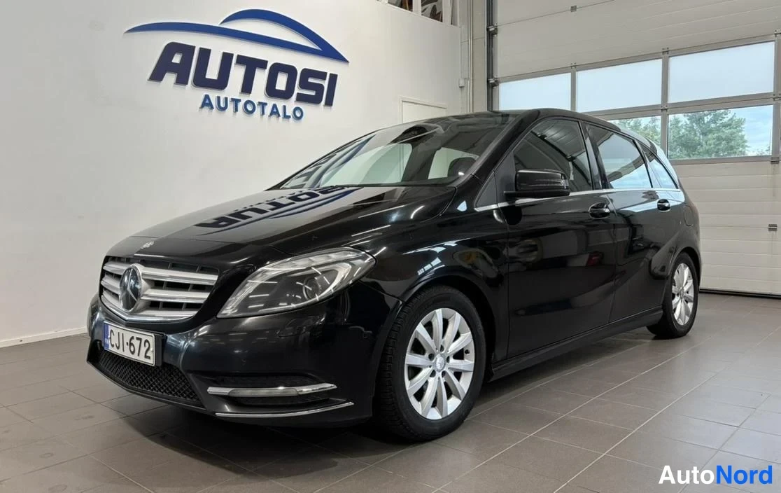 Musta Mercedes-Benz B 180 CDI 2014, kuva 14