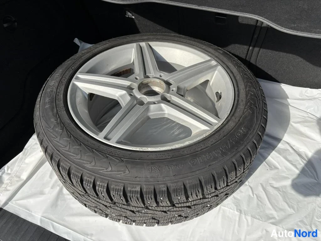 Musta Mercedes-Benz B 180 CDI 2014, kuva 13