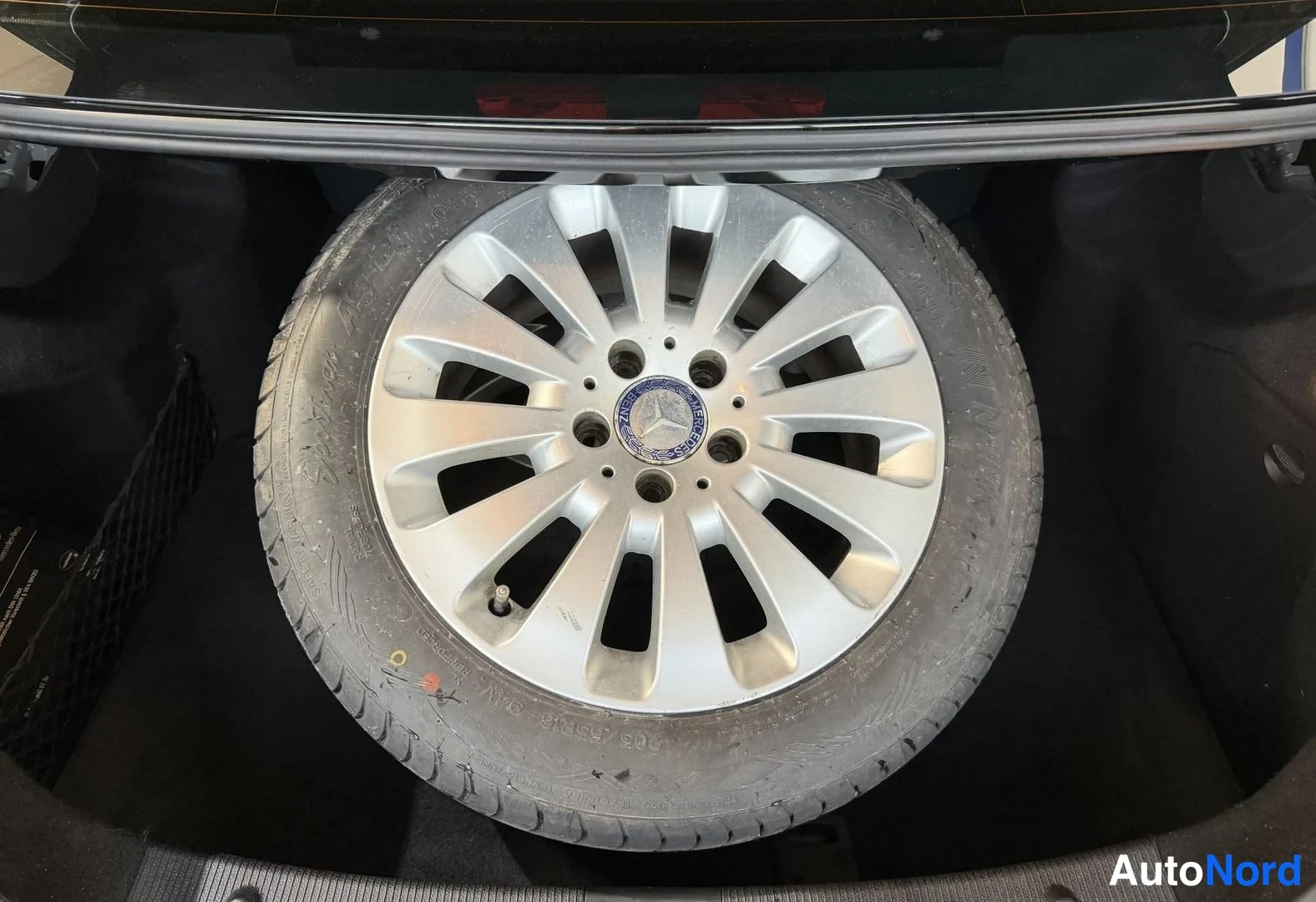 Musta Mercedes-Benz C 180 2010, kuva 10