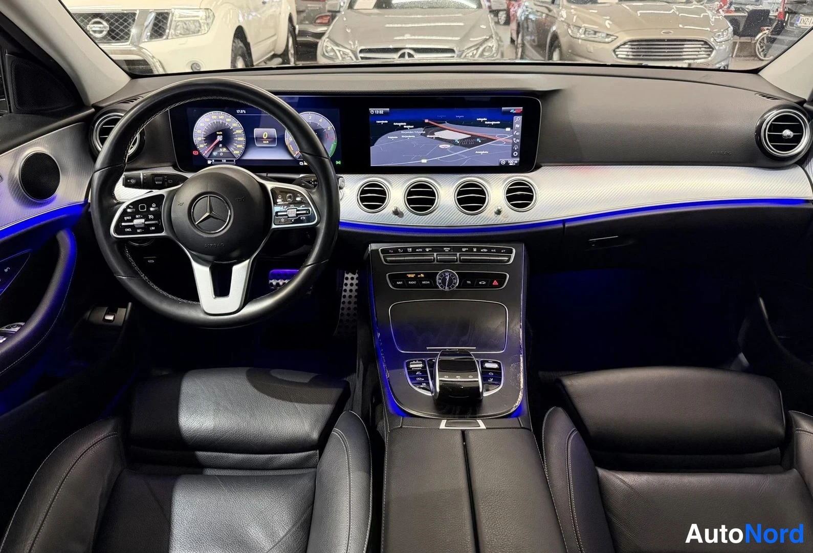 Musta Mercedes-Benz E 300 de 2019, kuva 6
