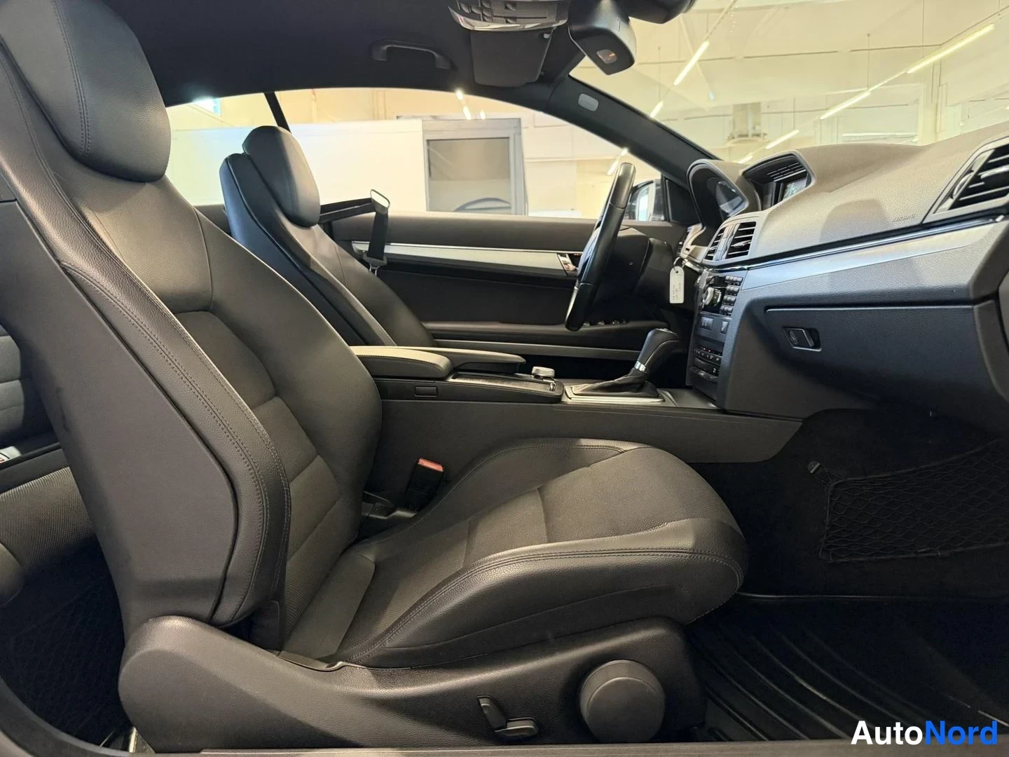 Harmaa Mercedes-Benz E 250 2010, kuva 13