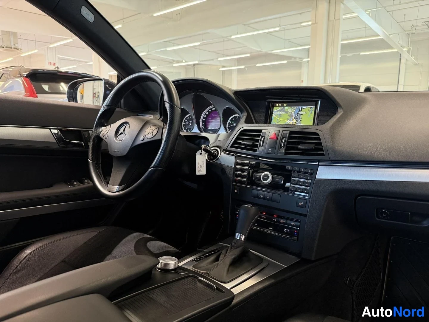 Harmaa Mercedes-Benz E 250 2010, kuva 14