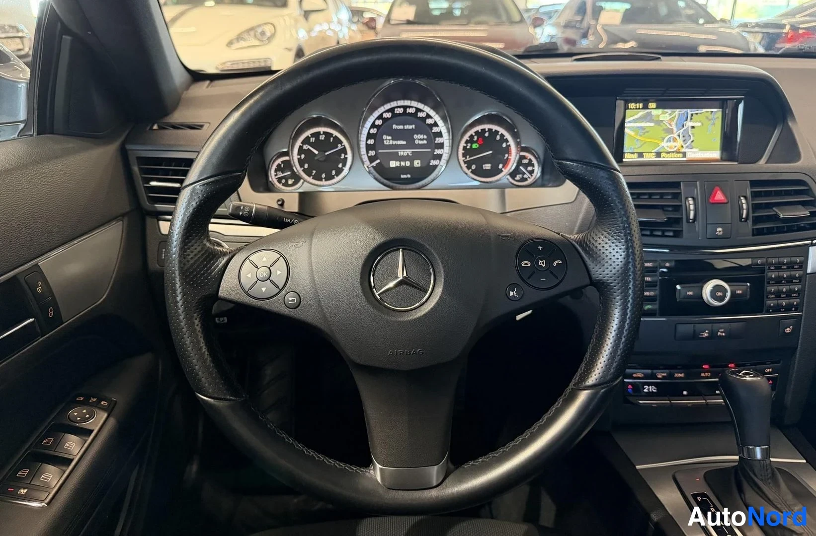 Harmaa Mercedes-Benz E 250 2010, kuva 17