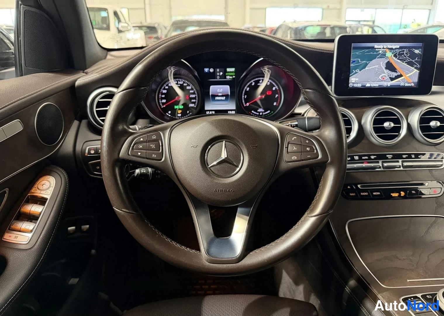 Musta Mercedes-Benz GLC 350 e 4MATIC 2017, kuva 17