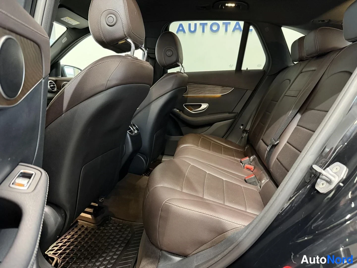 Musta Mercedes-Benz GLC 350 e 4MATIC 2017, kuva 10