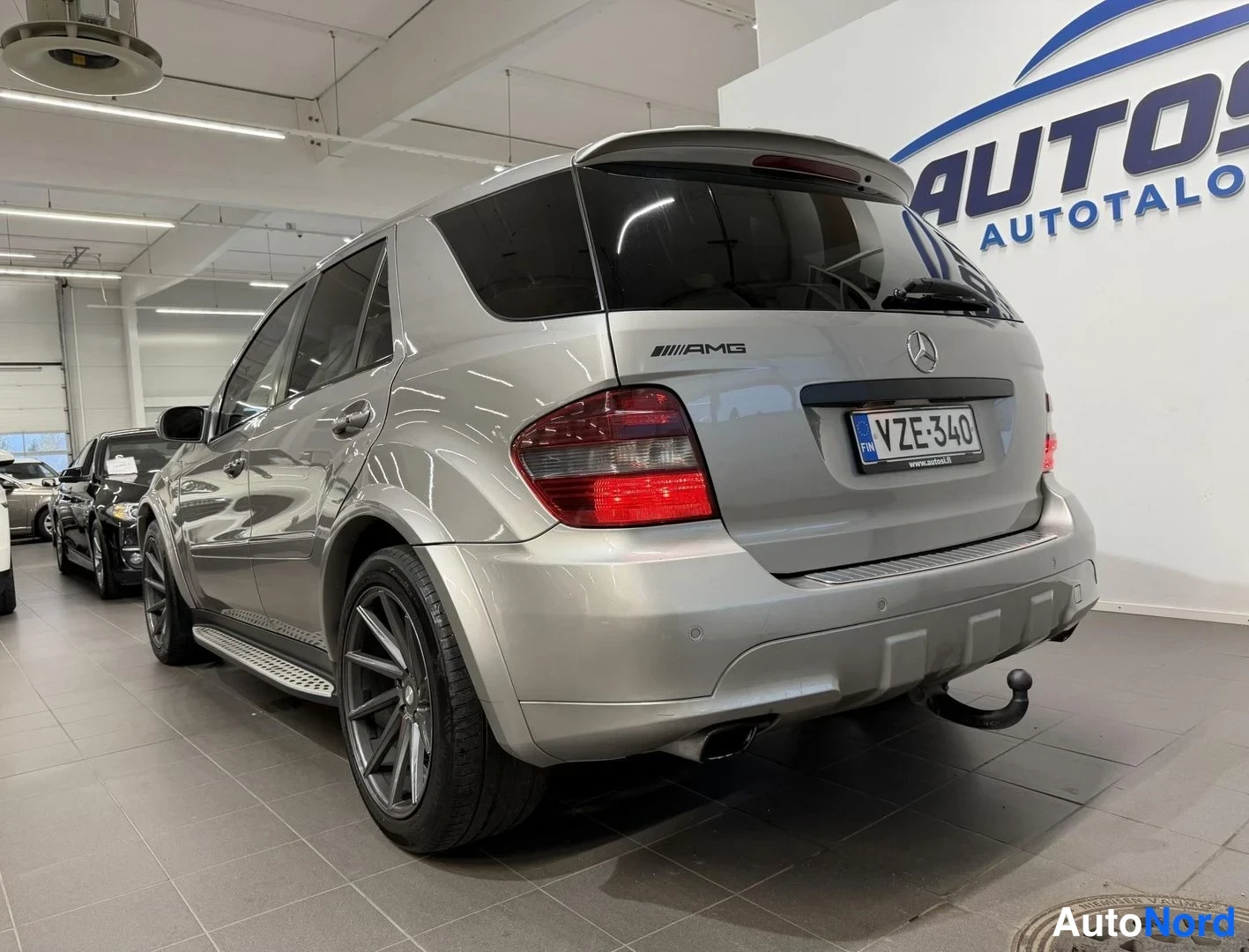 Harmaa Mercedes-Benz ML 320 CDI 4MATIC 2007, takaviisto, kuva 5