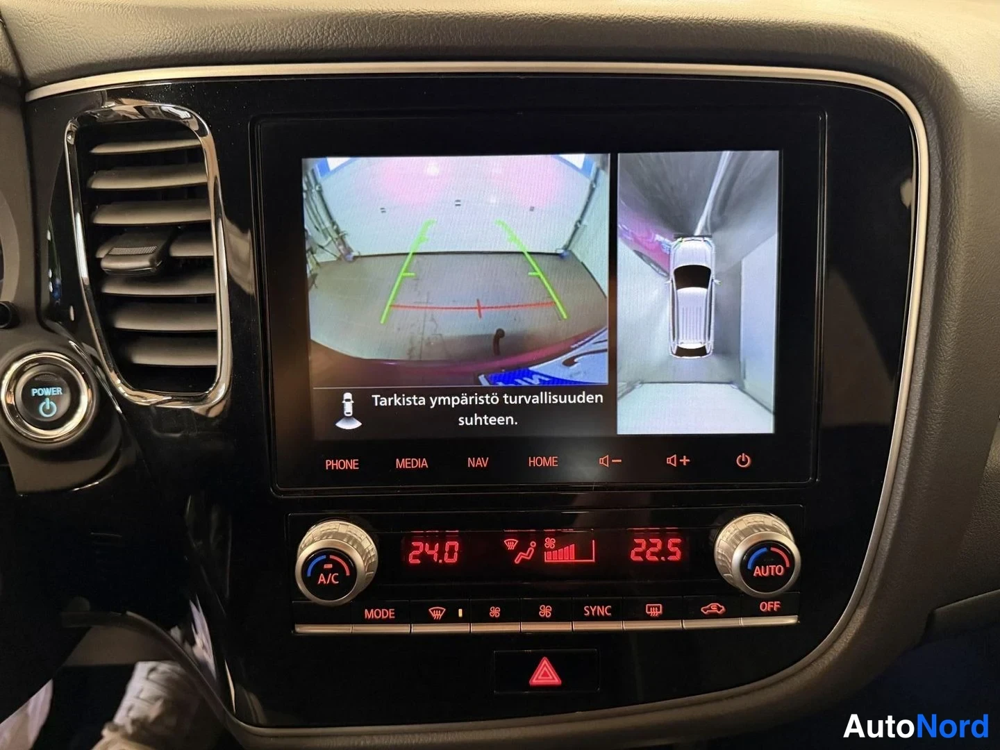 Punainen Mitsubishi Outlander PHEV 2020, kuva 22