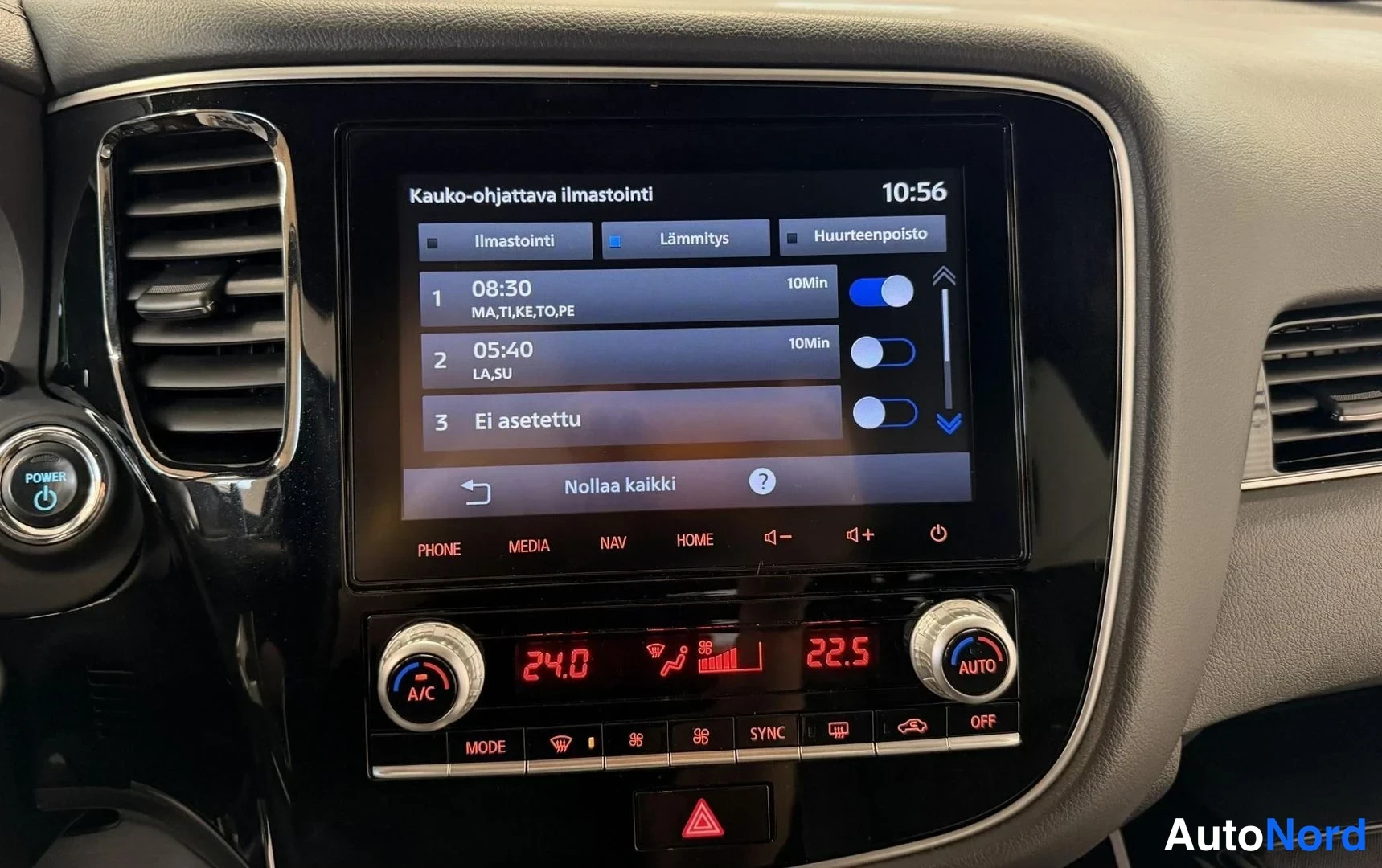 Punainen Mitsubishi Outlander PHEV 2020, kuva 23