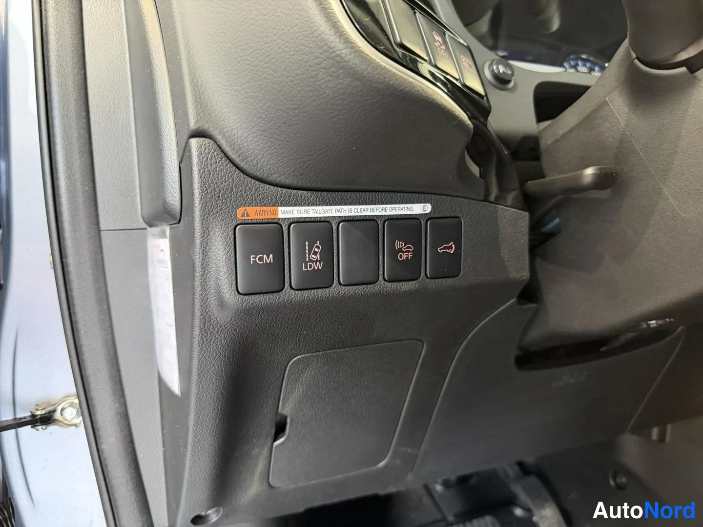 Sininen Mitsubishi Outlander PHEV 2014, kuva 15