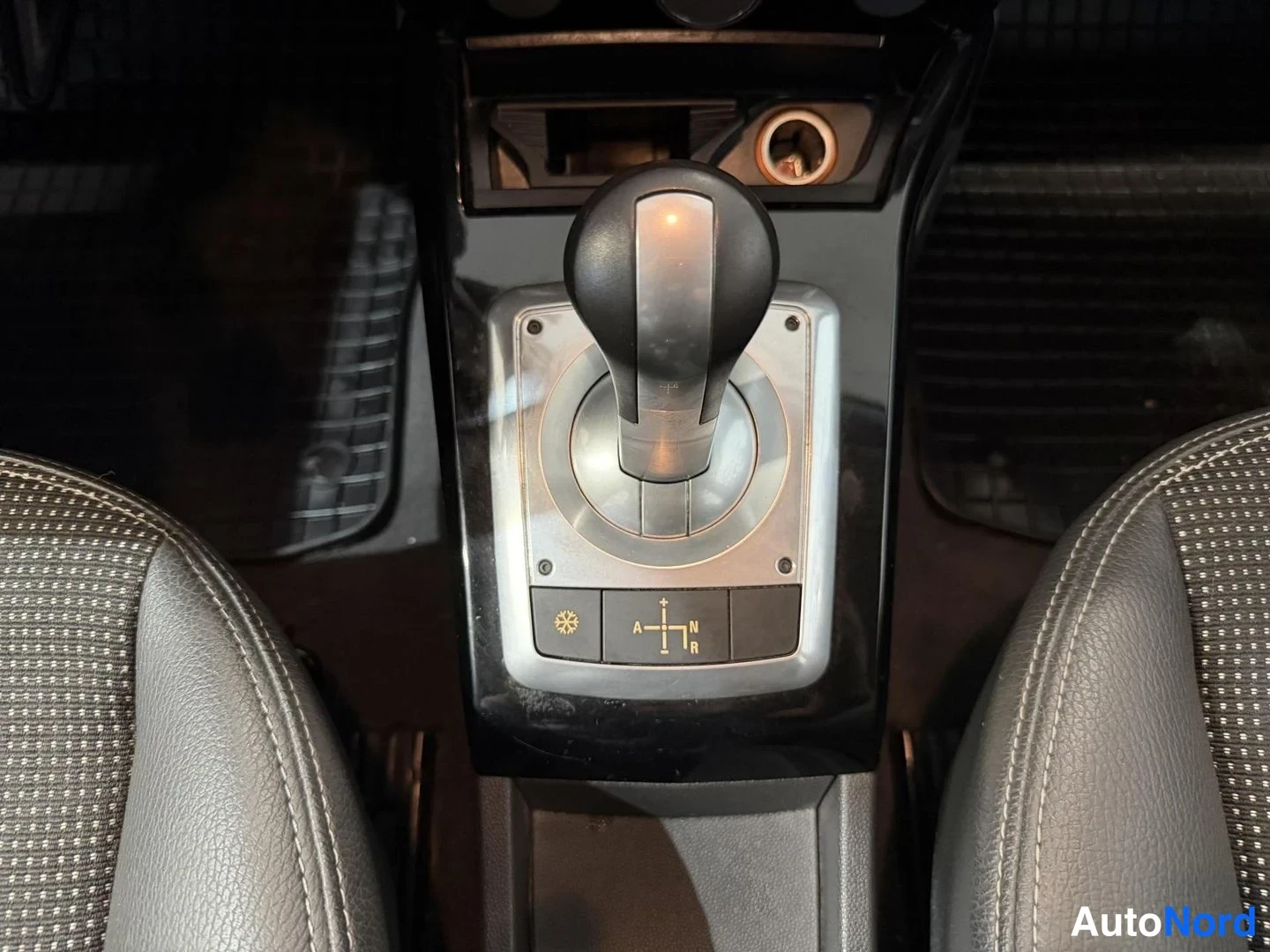 Harmaa Opel Astra 2008, kuva 15