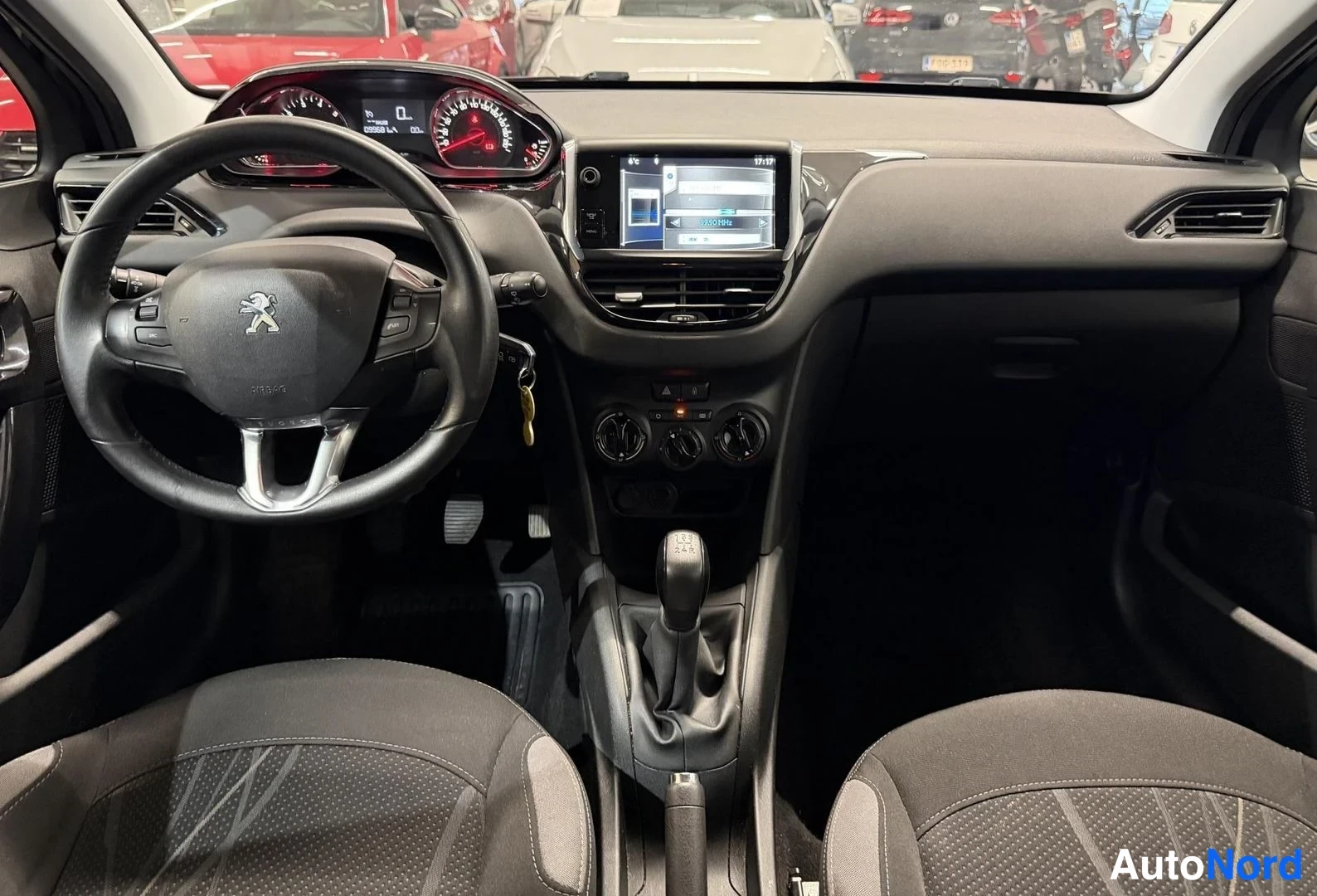 Musta Peugeot 208 2014, kuva 5