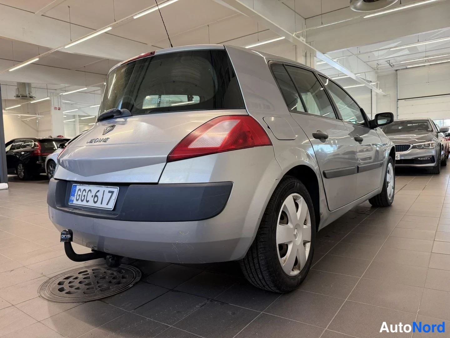 Harmaa Renault Megane 2004, takaviisto, kuva 7