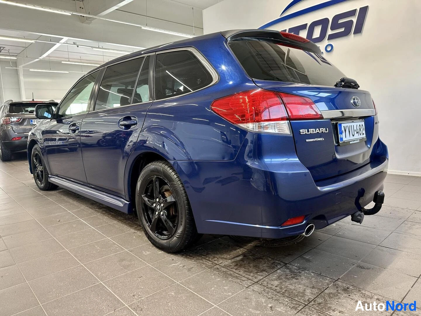 Sininen Subaru Legacy 2011, takaviisto, kuva 5