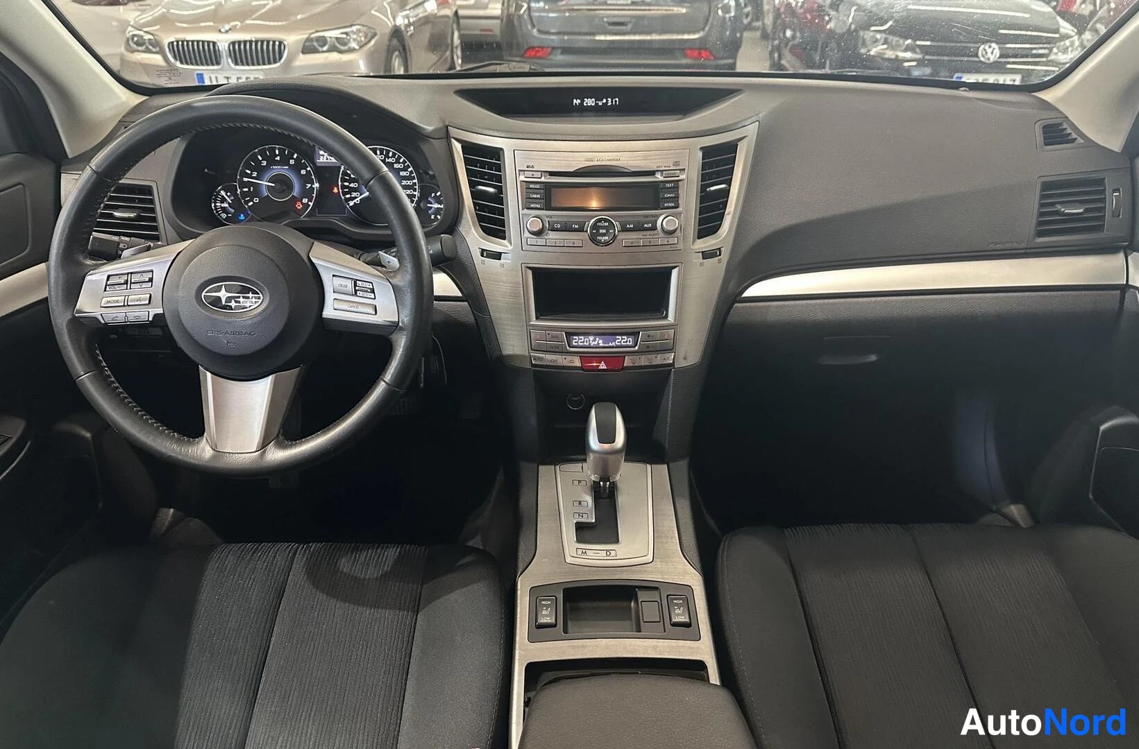 Sininen Subaru Legacy 2011, kuva 6