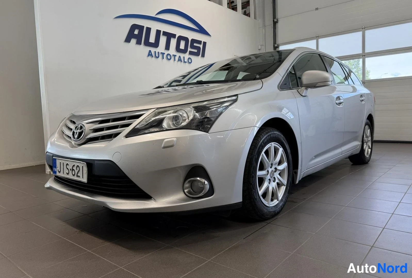 Toyota Avensis 2,0 D-4D DPF Linea Sol 2013