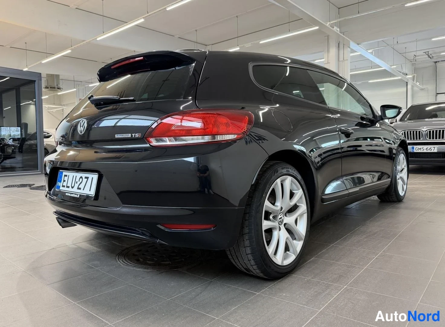 Musta Volkswagen Scirocco 2011, takaviisto, kuva 5
