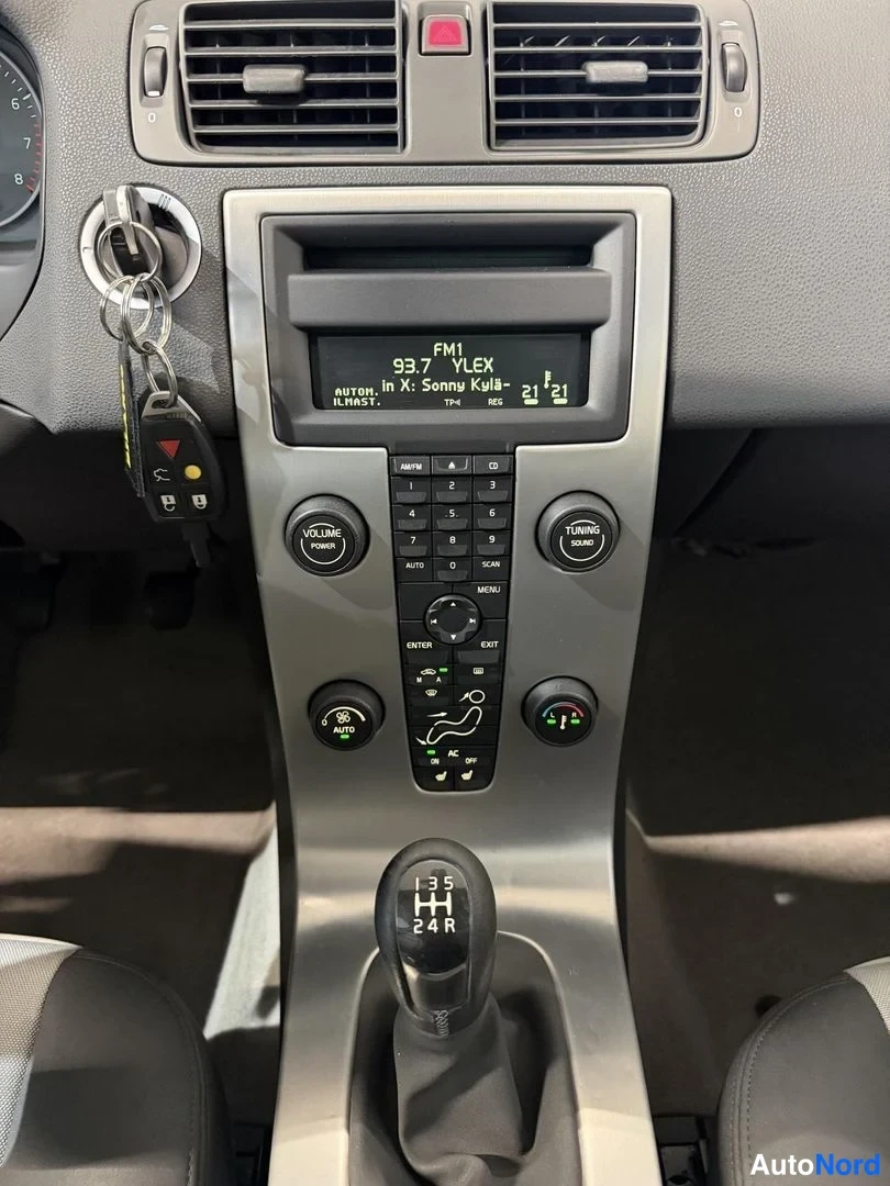Musta Volvo C30 2007, kuva 16