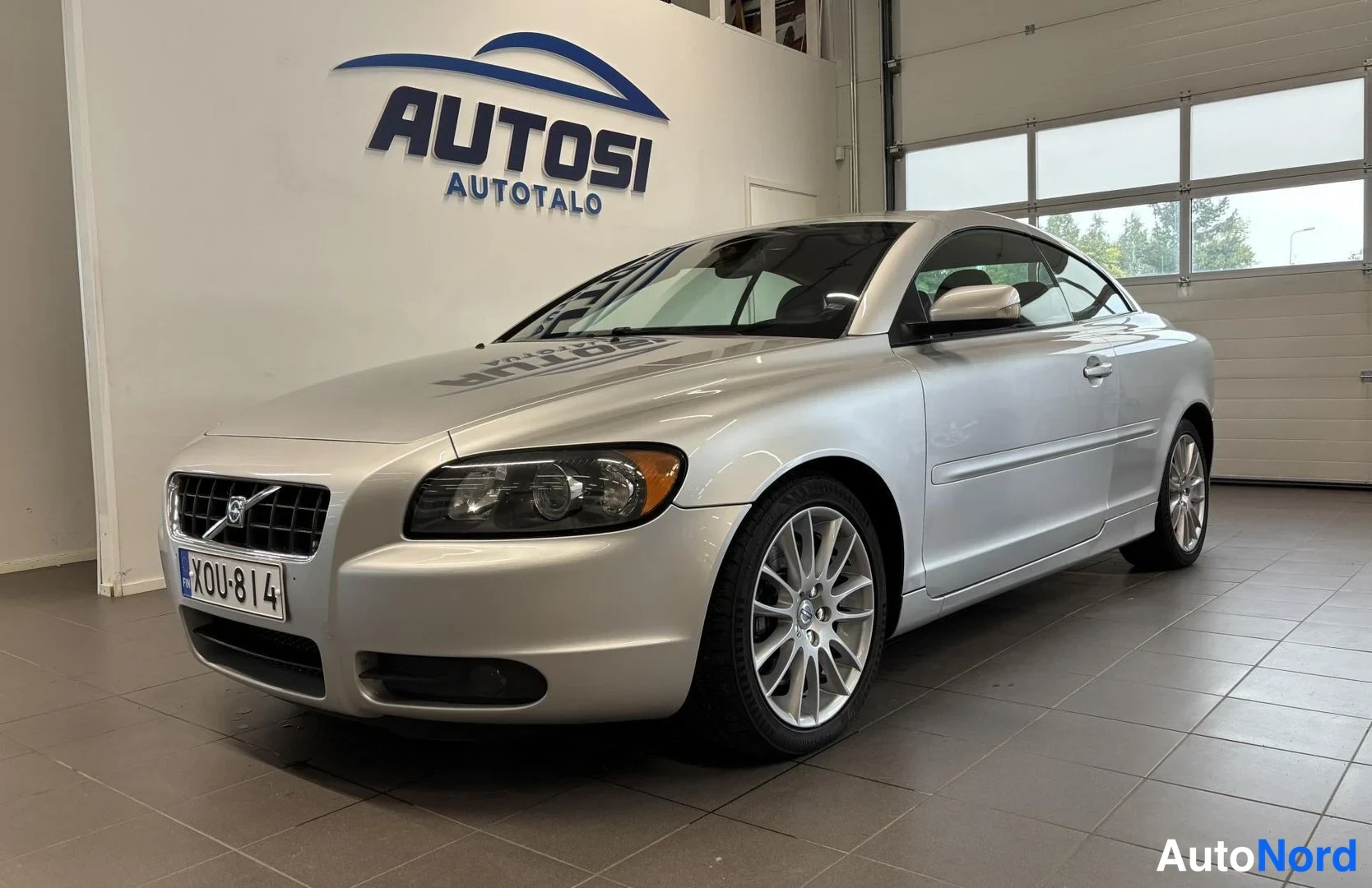 Hopea Volvo C70 2006, etuviisto, keula vasemmalle, kuva 5